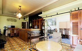 Embe Joglo Homestay